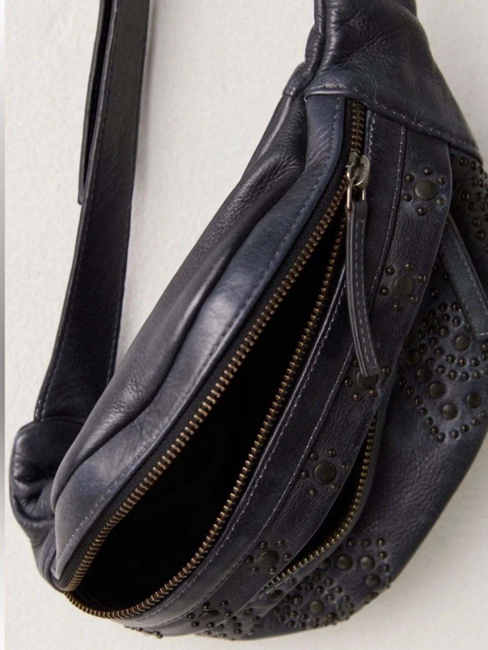 Free people Ana Adorned Sling Bag - Picture 4 of 6